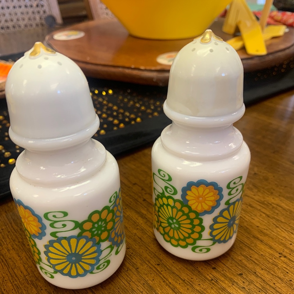 Retro vintage Avon salt and pepper shakers